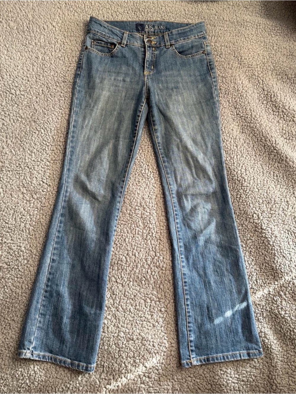 Vintage Women's Light Wash y2k Flare Jeans